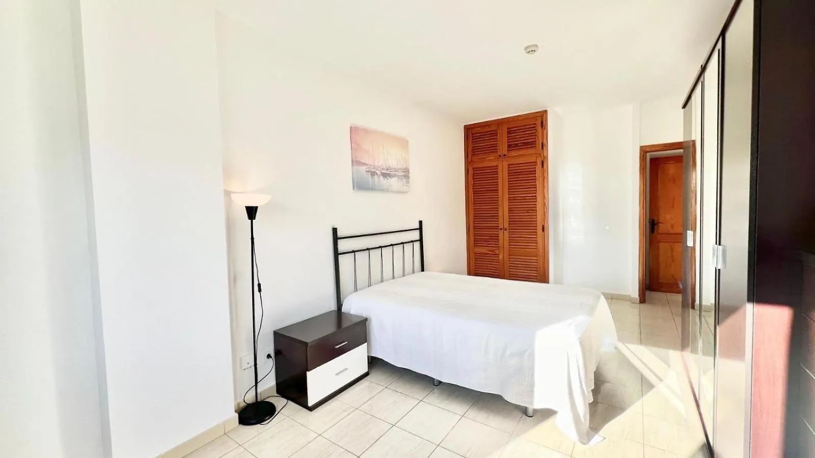 Kristine Nicole Club Paraiso Seaview Playa Paraiso  Spagna